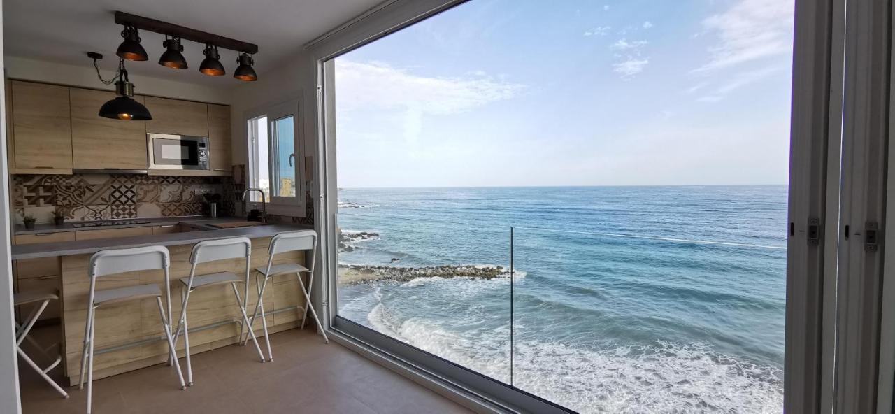 La Perla Cruise Apartment On Private Beach, Modern With Aircon & Wifi 베날마데나코스타 외부 사진