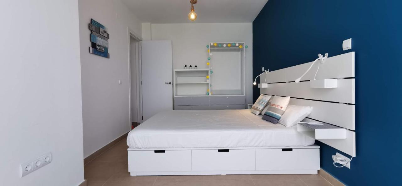 La Perla Cruise Apartment On Private Beach, Modern With Aircon & Wifi 베날마데나코스타 외부 사진